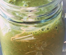 The Best Holiday Green Smoothie In Existence
